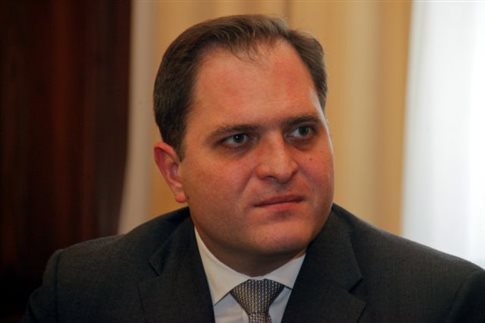 Αιφνιδιαστική επίσκεψη Γ.Πιτσιλή σε ΔΟΥ στο Ηράκλειο της Κρήτης