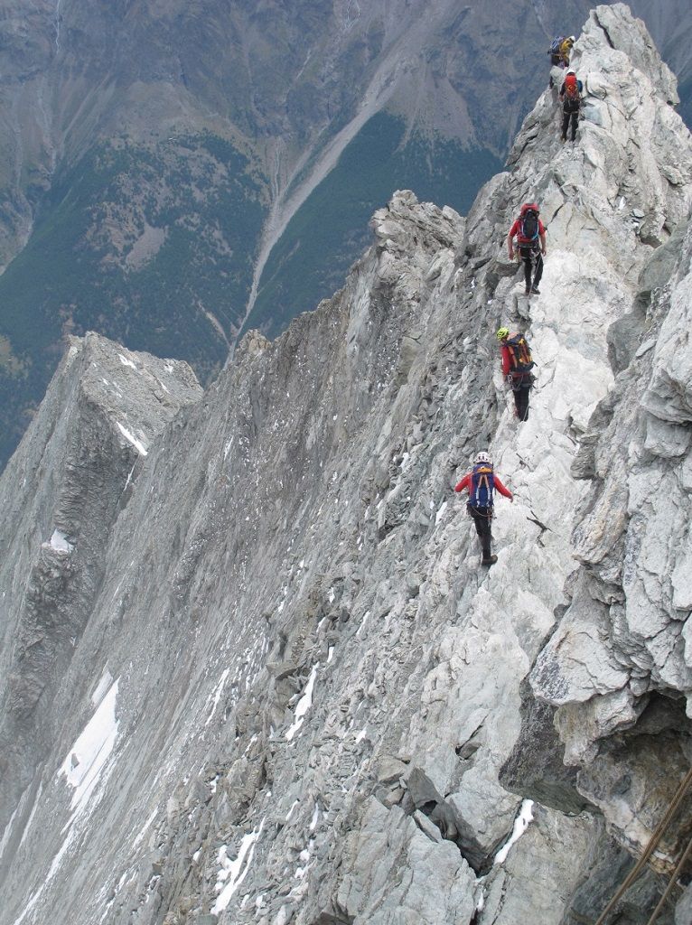 Ελβετία: Οκτώ αγνοούμενοι αλπινιστές από τεράστια κατολίσθηση στις Άλπεις