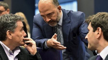 Συνάντηση Τσακαλώτου, Χουλιαράκη Μοσκοβισί την Τρίτη στις Βρυξέλλες