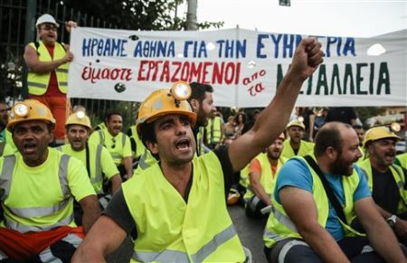Συνεχίζουν τις κινητοποιήσεις οι μεταλλωρύχοι Κασσάνδρας