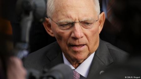 Γερμανικά ΜΜΕ: «Αδίστακτος διαπραγματευτής του ευρώ» ο Σόιμπλε