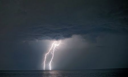 Πολεμικό σκηνικό μεταξύ Μαξίμου και Νέας Δημοκρατίας