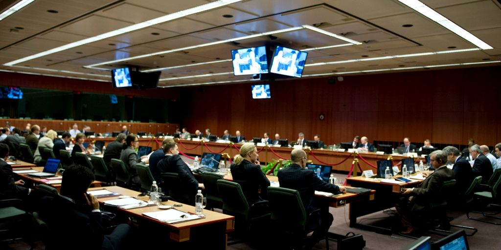 Τράπεζες και ληξιπρόθεσμα στο EuroWorking Group