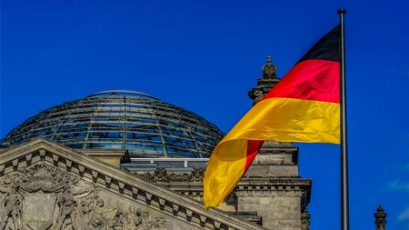 Ο νέος… Σόιμπλε τρομάζει την Ελλάδα και την Ευρώπη