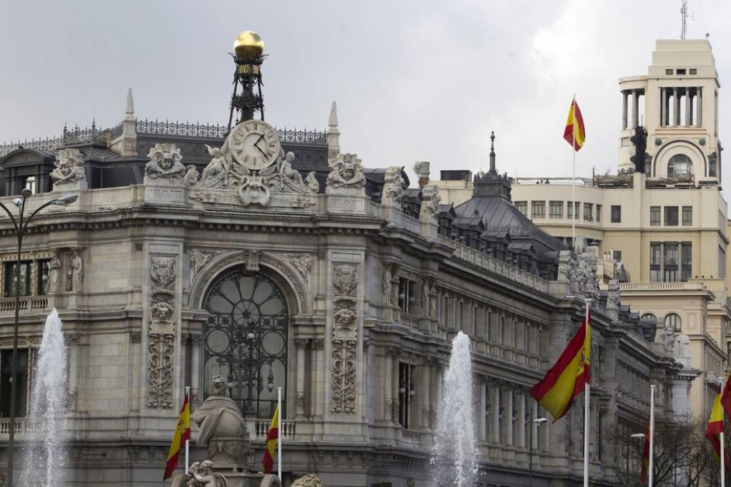 Ισπανία: Τράπεζες και καταθέτες φοβούνται μήπως χάσουν το ευρώ