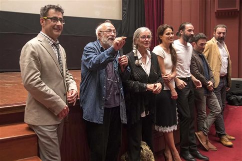 Λαμπρή πρεμιέρα για τη νέα ταινία του Βούλγαρη με συγκίνηση και αναμνήσεις