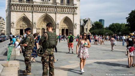 Γαλλία; Νέος νόμος αντικαθιστά την κατάσταση έκτακτης ανάγκης;