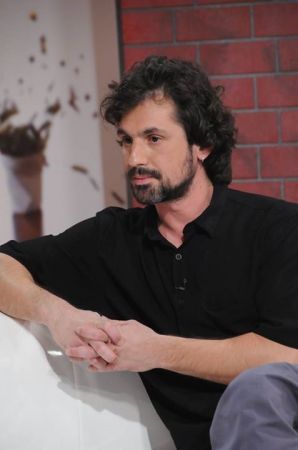 Αυλαία την Κυριακή στο Από Μηχανής Θέατρο για το «Ασμα Ασμάτων»