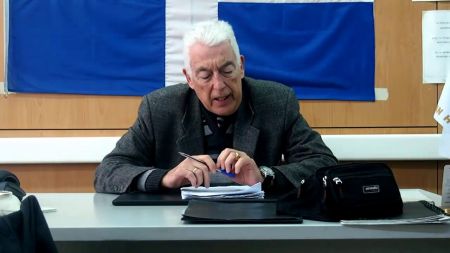 Αποχώρησε από τη Χ.Α. ο επικεφαλής της δημοτικής παράταξης στον Πειραιά