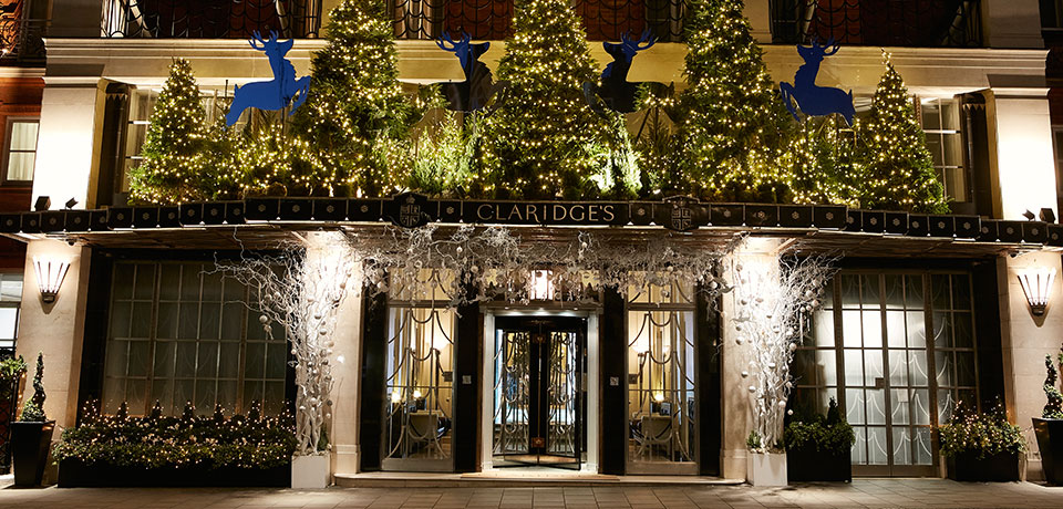 Η ωραιότερη Χριστουγεννιάτικη ιστορία και τα …δέντρα ανάποδα