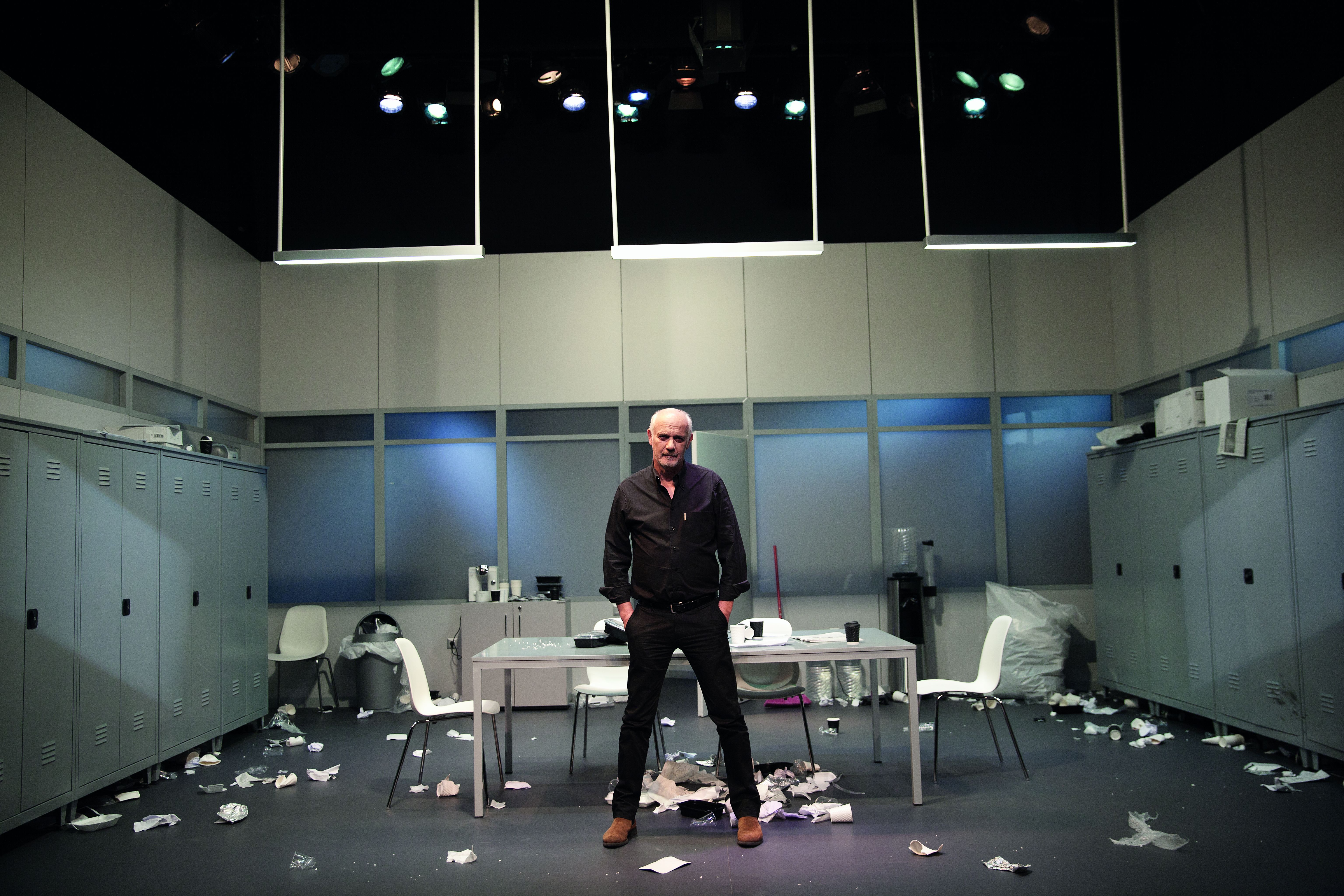 Γιώργος Κιμούλης: «Εχω συνηθίσει να είμαι εκτός»