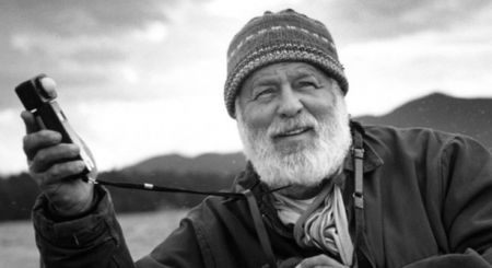 O φωτογράφος Μπρους Ουέμπερ κατηγορείται για σεξουαλική επίθεση