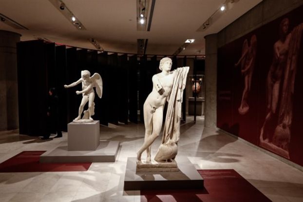 Οι Αθηναίοι δηλώνουν: Θεατρόφιλοι, βιβλιοφάγοι και μουσικόφιλοι