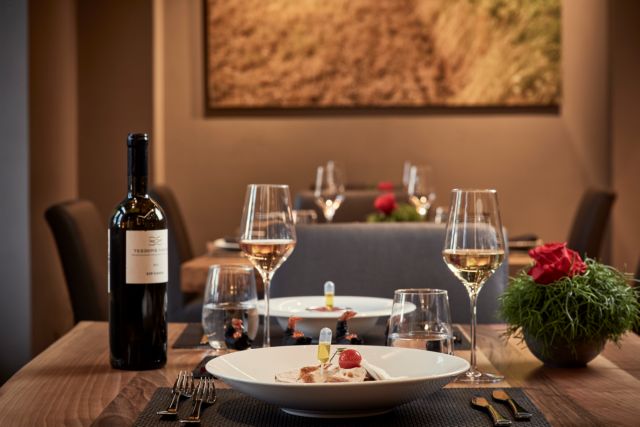 Επτά 7 Restaurant Bar