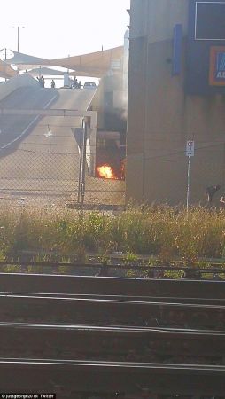 Μελβούρνη: Έκρηξη σε εμπορικό κέντρο στο Φράστεν