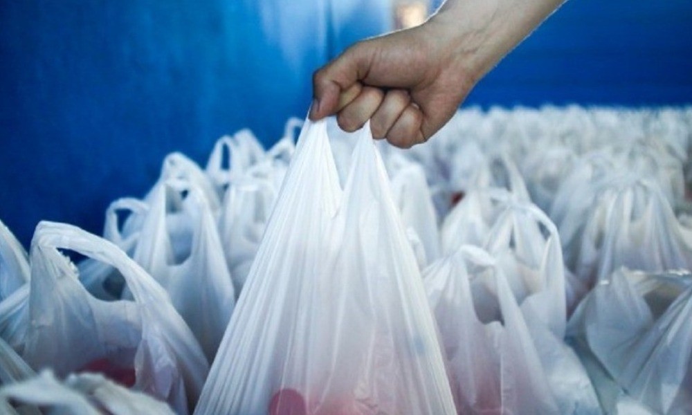 Οι Ιταλοί πληρώνουν τις πλαστικές σακούλες
