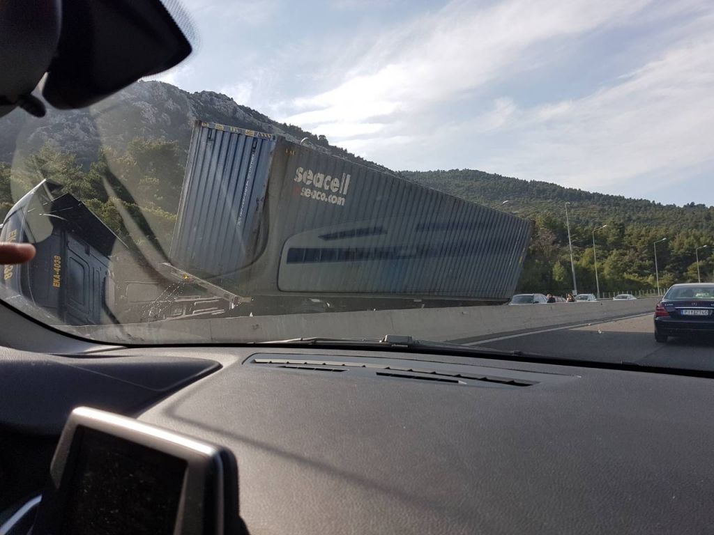 Σοβαρό τροχαίο ατύχημα στη Μαλακάσα