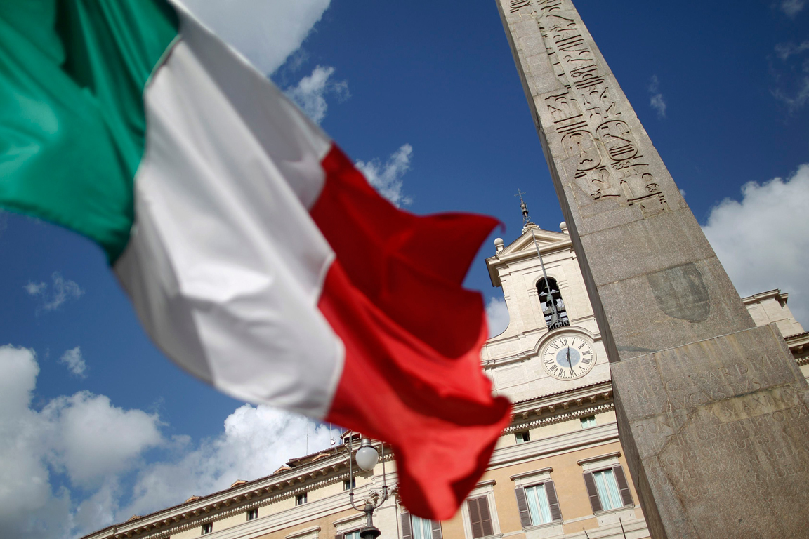 Αγωνία στην Ευρώπη για τις ιταλικές κάλπες
