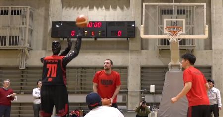 Toyota: Kατασκεύασε ρομπότ μπασκετμπολίστα που δεν χάνει σουτ