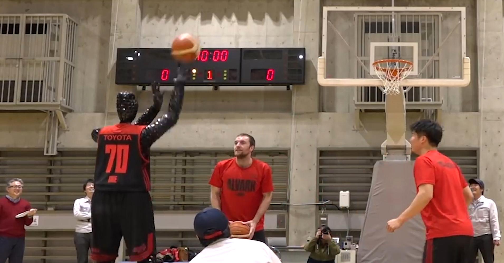 Toyota: Kατασκεύασε ρομπότ μπασκετμπολίστα που δεν χάνει σουτ