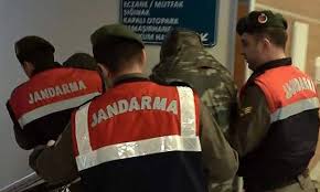 «Οι Έλληνες στρατιωτικοί κρατούνται χωρίς να τους έχουν απαγγελθεί κατηγορίες»