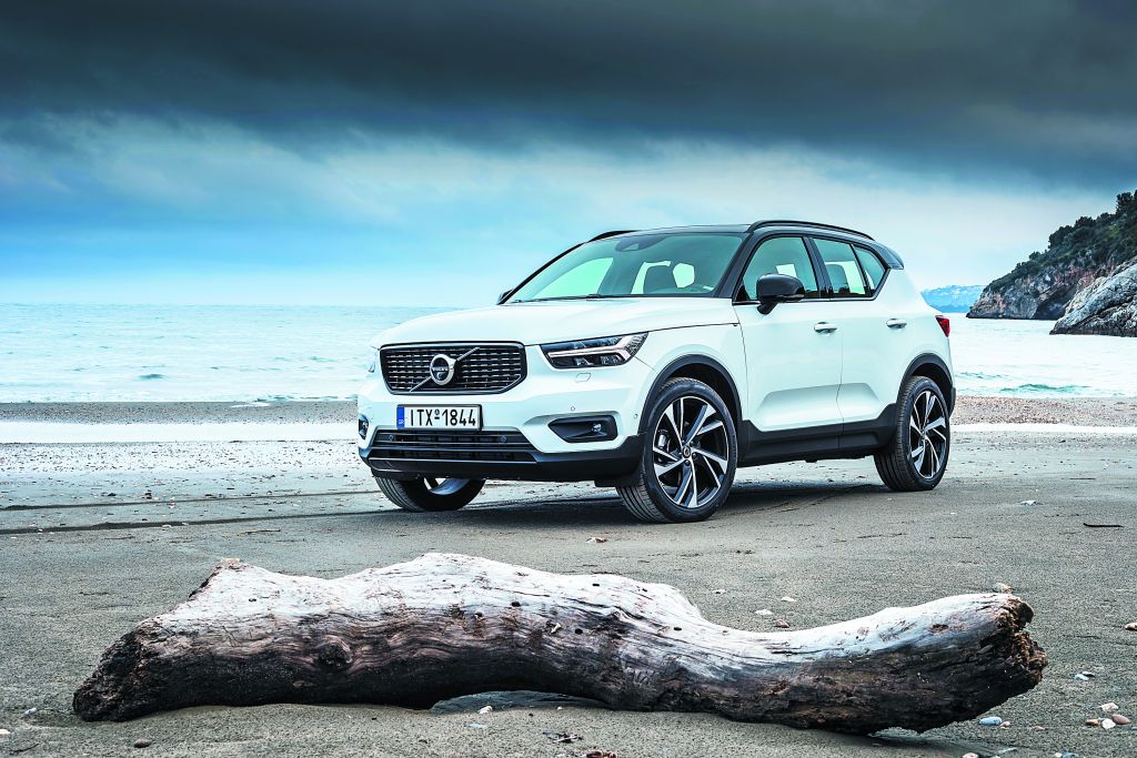 Volvo XC40 D4: Νέα σελίδα