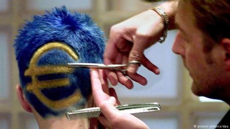 Γερμανόφωνος Τύπος: Αναγκαίο το κούρεμα του ελληνικού χρέους