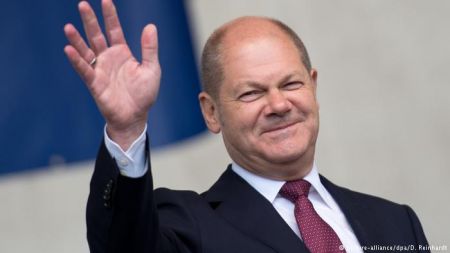 Γερμανικός Τύπος: Θα πει «ναι» στις ελαφρύνσεις ο Όλαφ Σολτς;