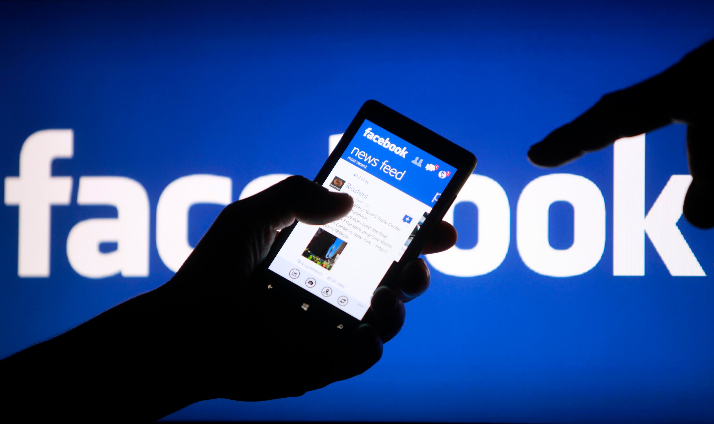 ΑΑΔΕ: Μέσω Facebook ο εντοπισμός ύποπτων συναλλαγών