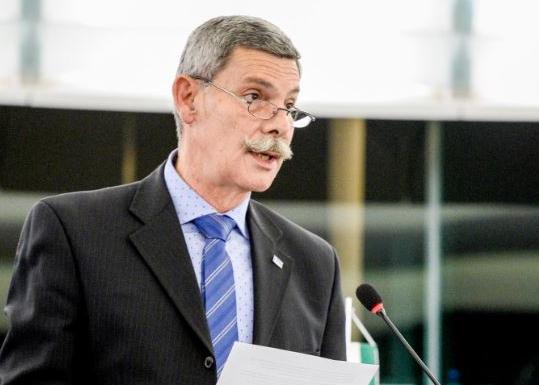 Αποχώρησε από τη Χρυσή Αυγή με αιχμές ο Ελ. Συναδινός