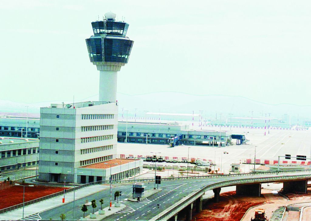 Συλλήψεις υπαλλήλων του «Ελευθέριος Βενιζέλος» για συμμετοχή σε κυκλωμα δουλεμπόρων