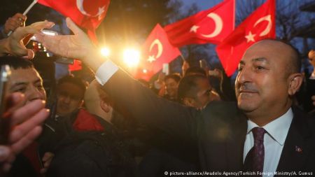 DW: Προεκλογική εμφάνιση Τσαβούσογλου στο Ζόλινγκεν;