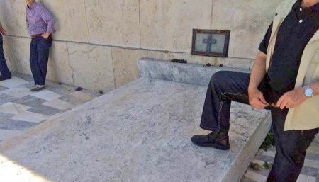 ΕΤΕ ΔΕΗ: Δεν είναι συνδικαλιστής ο άνδρας που πάτησε πάνω στον Άγνωστο Στρατιώτη