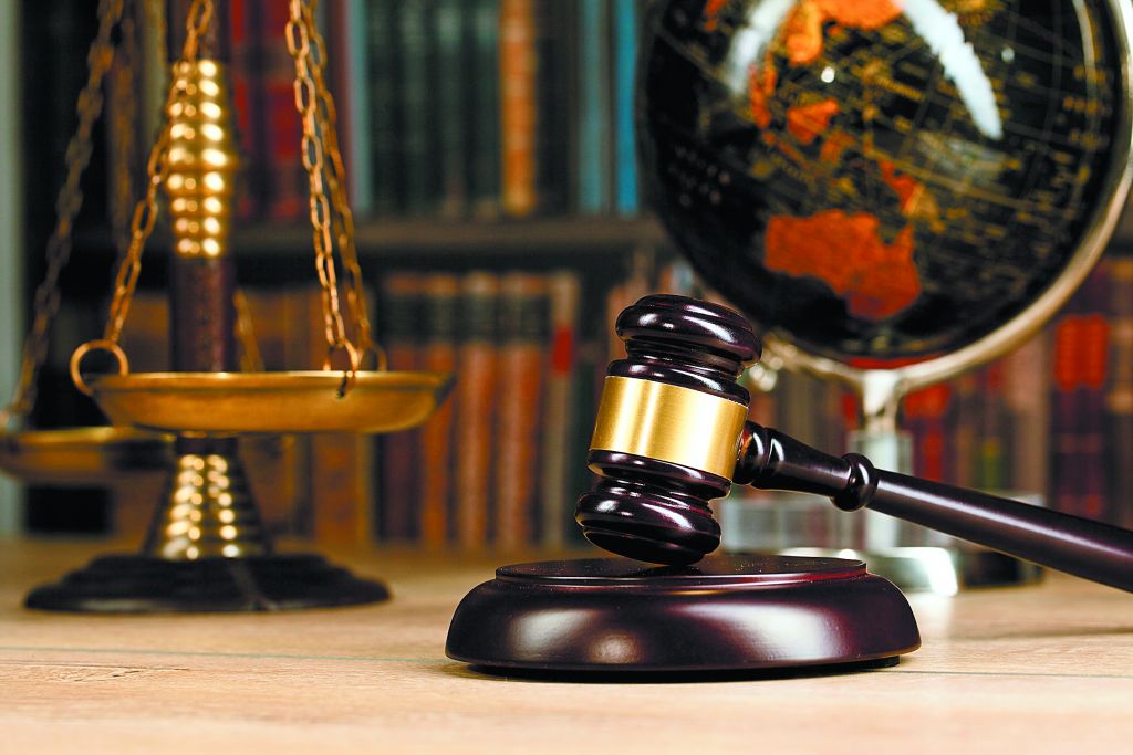 Καταρρέει μέρα με τη μέρα το ηθικό πλεονέκτημα