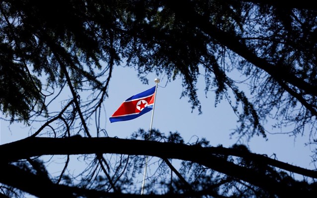 Νοτιοκορεάτες δημοσιογράφοι στο πεδίο πυρηνικών δοκιμών της Β. Κορέας