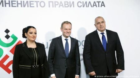 DW: Πιο κοντά σε συμφωνία για το προσφυγικό;