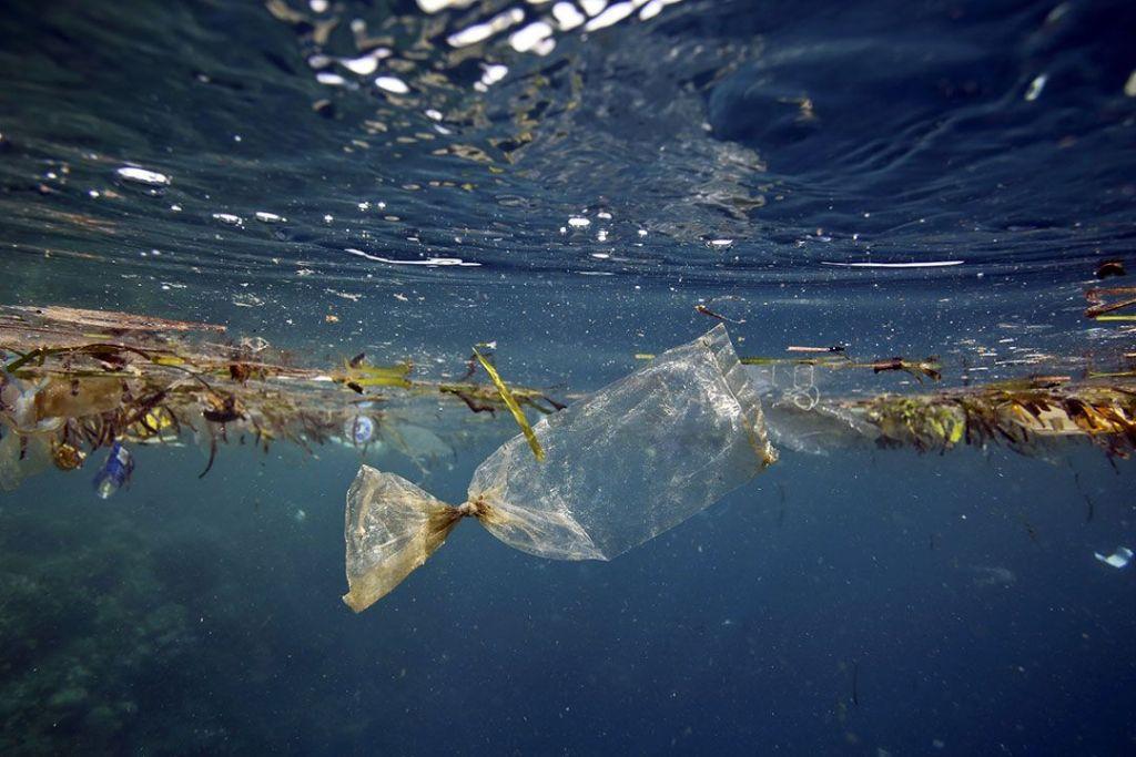 Στις θάλασσες τις Ασίας τα περισσότερα πλαστικά απόβλητα