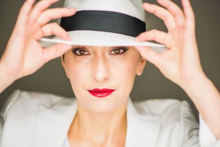 Ηρώ: Τραγουδώντας τη μαγεία της μεγάλης οθόνης