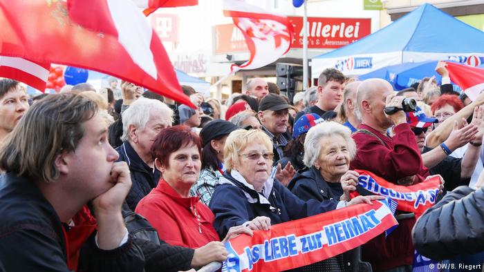 DW: Οι εθνολαϊκιστές αλλάζουν τον πολιτικό χάρτη