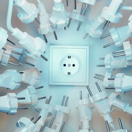 Ανοιξε ο χορός των συγχωνεύσεων στην αγορά ρεύματος