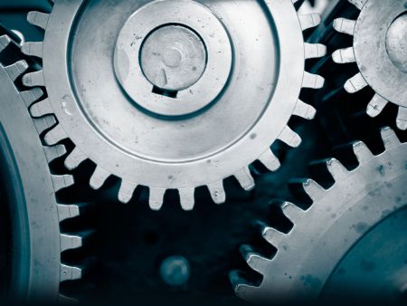 Fast track αδειοδότηση για τη βιομηχανία