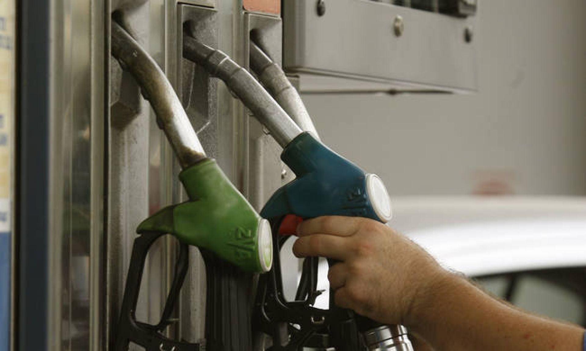 Έσπασε το φράγμα των 2 ευρώ η τιμής της αμόλυβδης