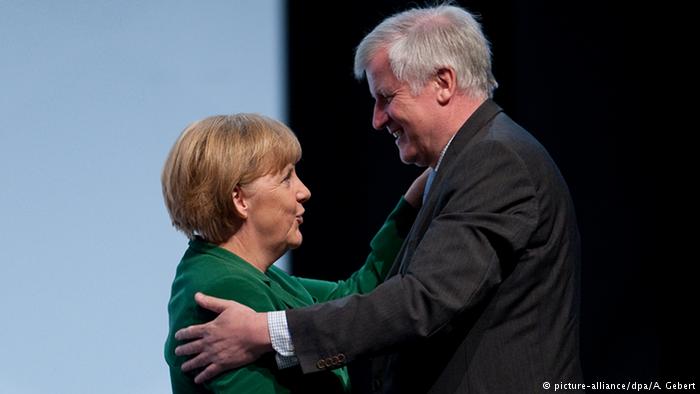 Γερμανικά ΜΜΕ: «Η Μέρκελ έβαλε την Ευρώπη πάνω από την CSU»