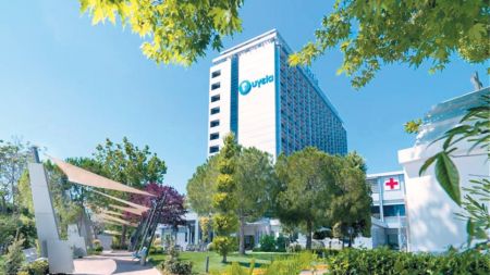 Ομιλος Αποστολόπουλου: Απειλεί με προσφυγή στη δικαιοσύνη για την πώληση του ΥΓΕΙΑ