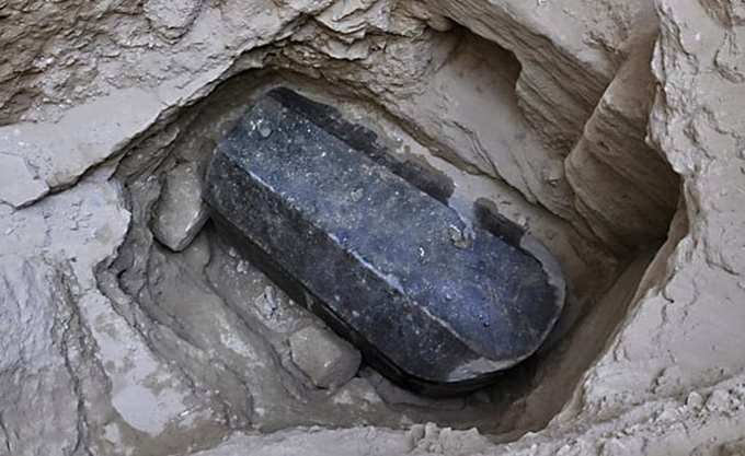 Αρχαία σαρκοφάγος ανακαλύφθηκε στην Αλεξάνδρεια της Αιγύπτου