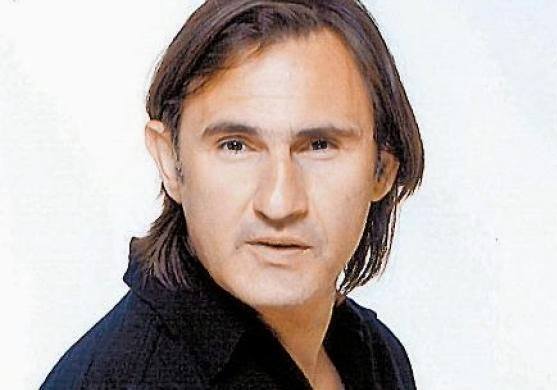 Ακης Σακελλαρίου: Στο νοσοκομείο «Σωτηρία» ο ηθοποιός  με σοβαρή πνευμονία