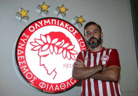 Υπέγραψε στον Ολυμπιακό ο Νάτχο