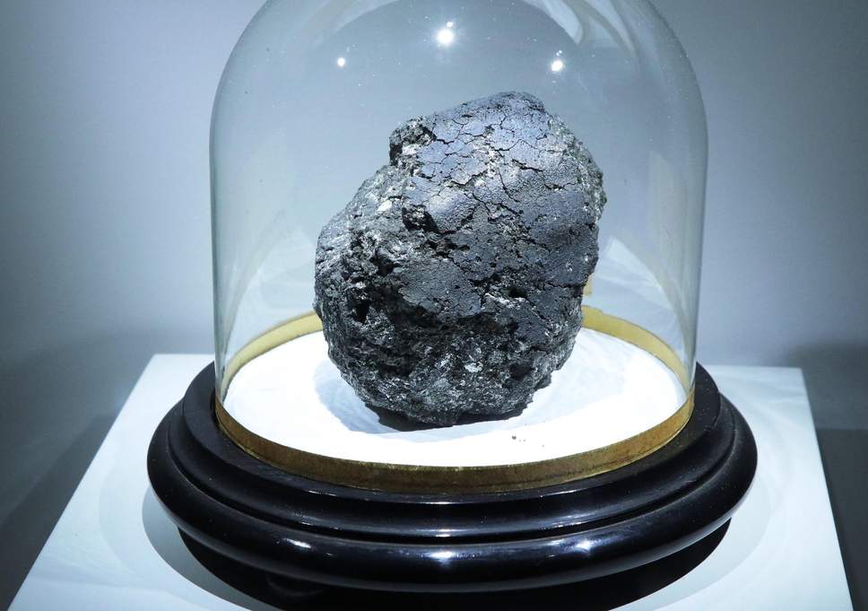 Πανάρχαιος μετεωρίτης περιέχει στοιχεία για την ύπαρξη της ζωής