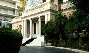 Το Μαξίμου διαψεύδει το sms