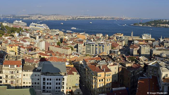 DW: Γερμανική βοήθεια στην Τουρκία;